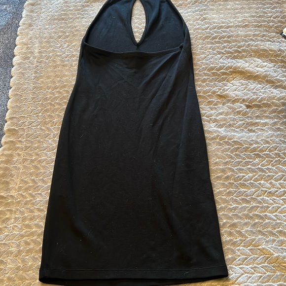 LBD with sexy but classy, keyhole neckline - Picture 3 of 4